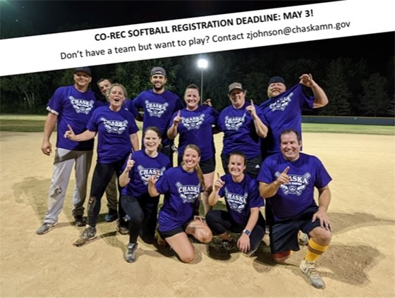Picture of softball players. Co-Rec Softball Registration Deadline is May 3. Don't have a team but want to play? Contact zjohnson@chaskamn.gov